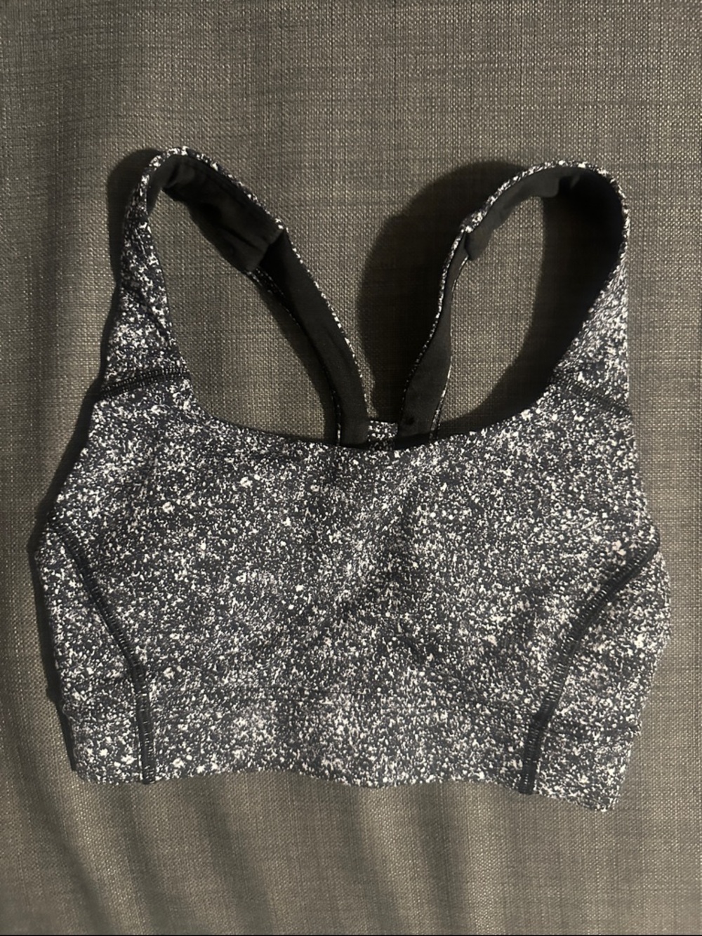 Lululemon Power Through Bra - Size 2 in Diffuse Starlight Black